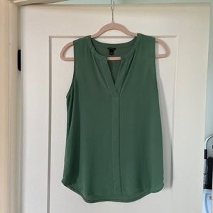 Ann Taylor sleeveless green blouse. Excellent condition.